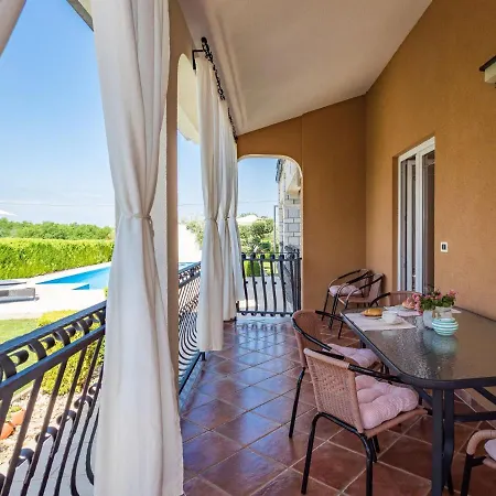 Cancar-1 By Interhome