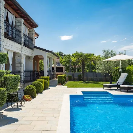 Cancar-1 By Interhome * Poreč