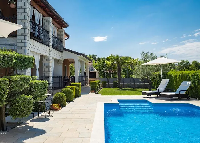 Cancar-1 By Interhome * Porec